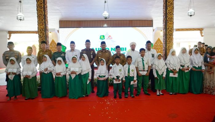 Maulid Nabi: Bupati Fauzi Ajak Teladani Akhlak Rasulullah untuk Membangun Sumenep Berkemajuan